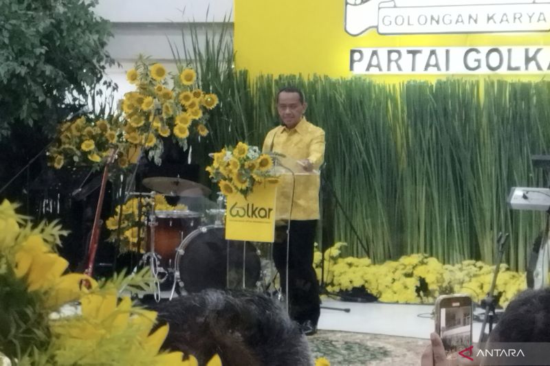 Ketua Umum Partai Golkar Bahlil Lahadalia di Kantor DPP Partai Golkar, Jakarta, Senin (21/10/2024). (ANTARA/Bagus Ahmad Rizaldi)