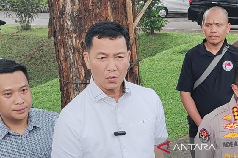 Direktur Reserse Narkoba Polda Metro Jaya Kombes Polisi Donald Parlaungan Simanjuntak dimutasi usai viral kasus DWP. (ANTARA/Ilham Kausar)