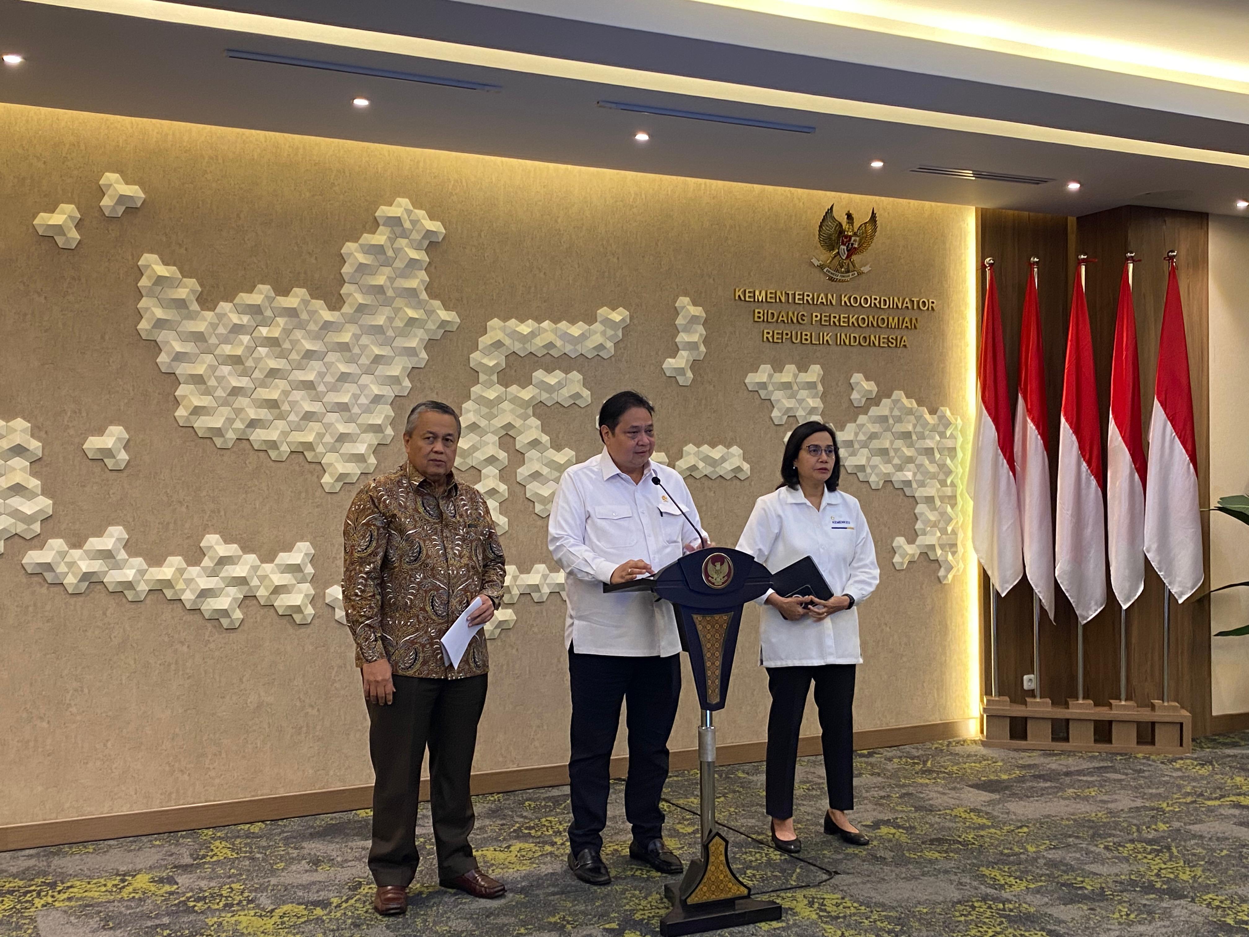 Konferensi pers terkait Devisa Hasil Ekspor (DHE) SDA di kantor Kemenko Perekonomian, Jakarta pada Senin (17/2/2025).