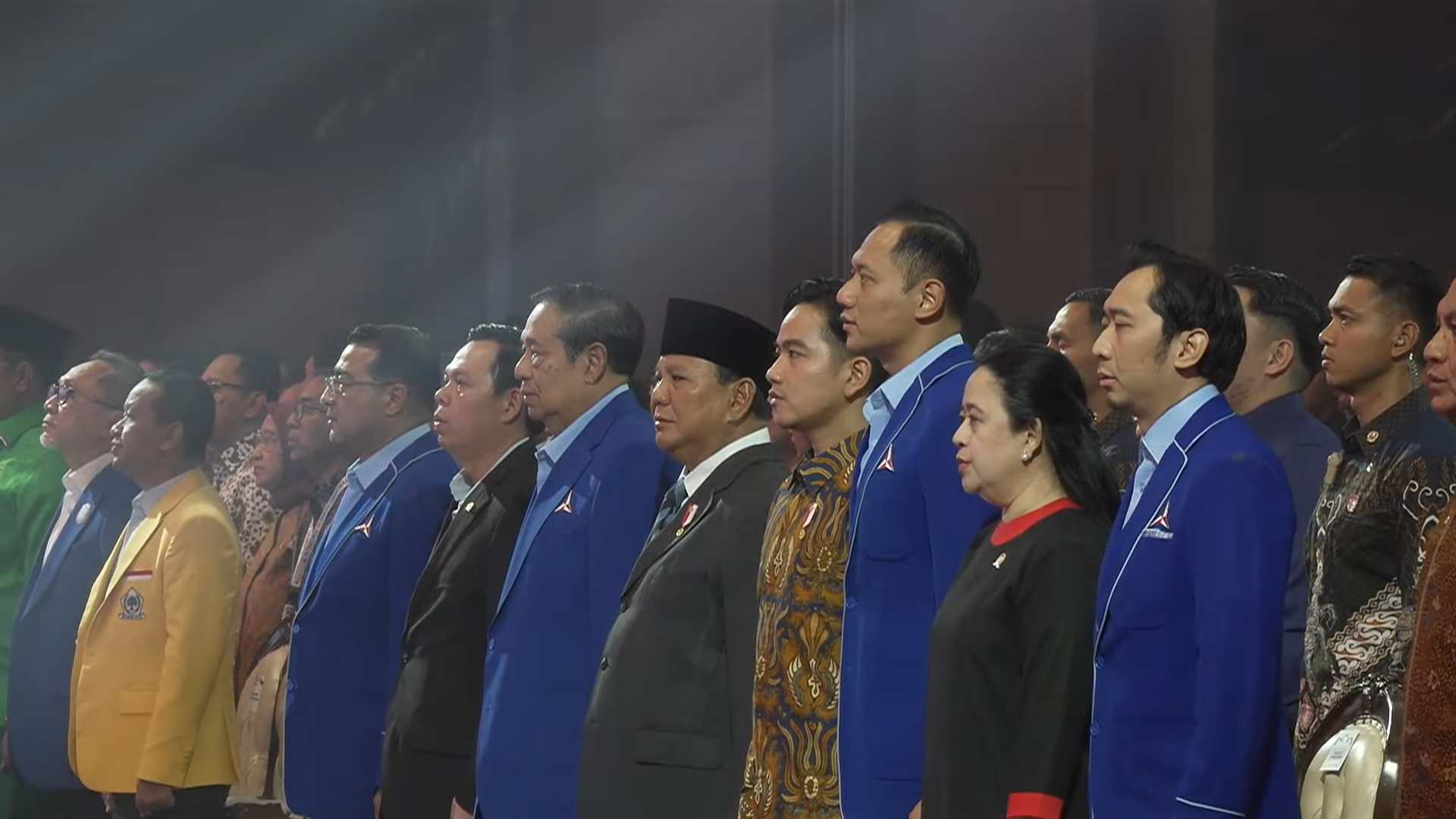 Presiden Prabowo Subianto membantah ada cawe-cawe dari mantan Presiden. (Tangkapan layar kan YouTube Partai Demokrat)