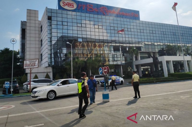 Pabrik PT Sri Rejeki Isman Tbk atau Sritex di Sukoharjo, Jawa Tengah. (ANTARA/Aris Wasita)