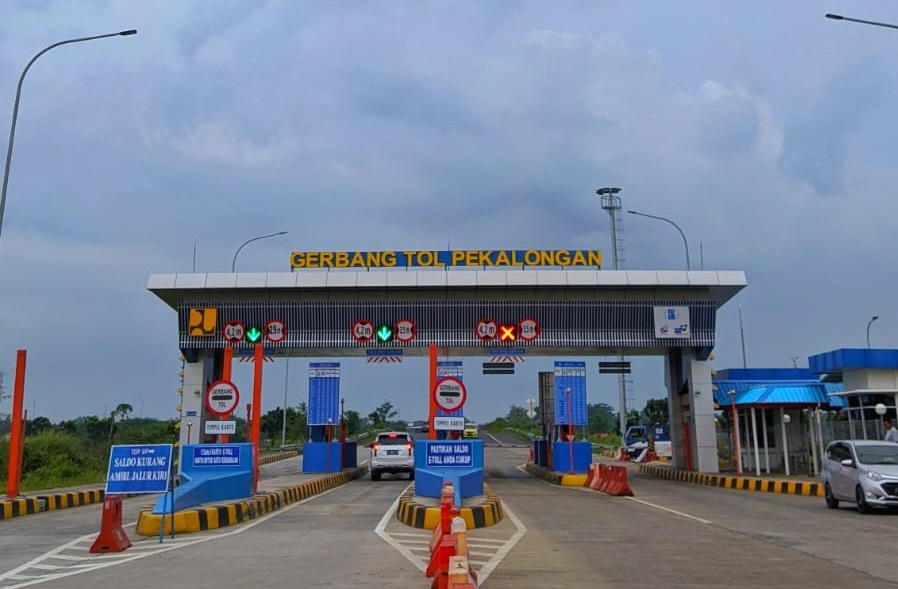 Gerbang tol Pemalang pada ruas jalan tol Pemalang - Batang. (Dok. PT Pemalang Batang Toll Road)