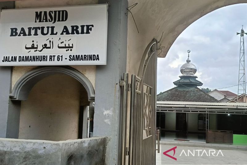 Tampak Masjid Baitul Arif, Samarinda yang merupakan TKP aksi penodongan senjata tajam ke imam shalat tarawih. (ANTARA/Ahmad Rifandi)