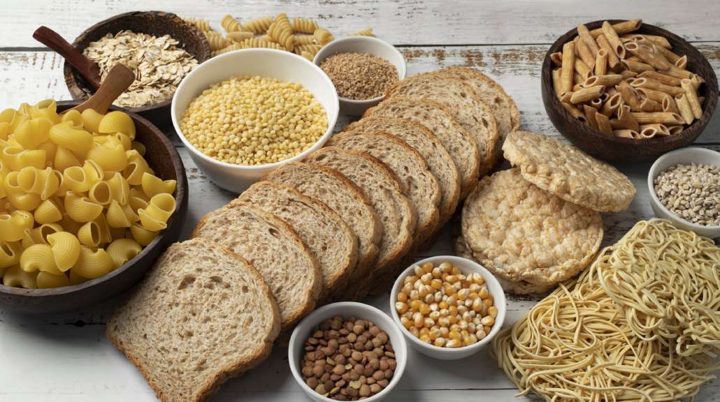 Ilustrasi makanan yang mengandung karbohidrat. (foto: Freepik)