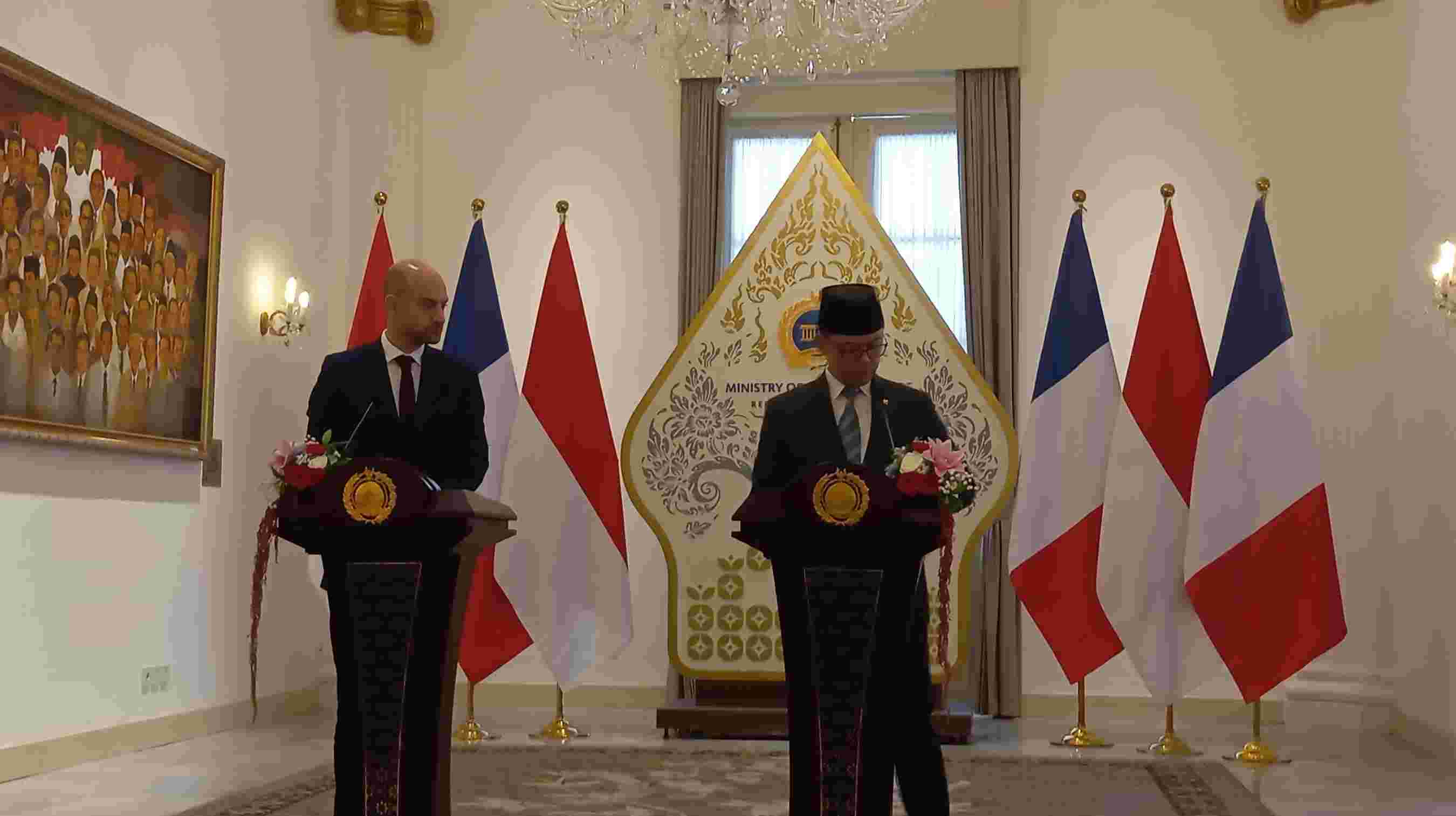 Menlu RI, Sugiono, menerima kunjungan Menlu Prancis, Jean-Noel Barrot, di Kementerian Luar Negeri RI, Rabu (26/3/2025). Foto: Fakta/Hanun Rifda