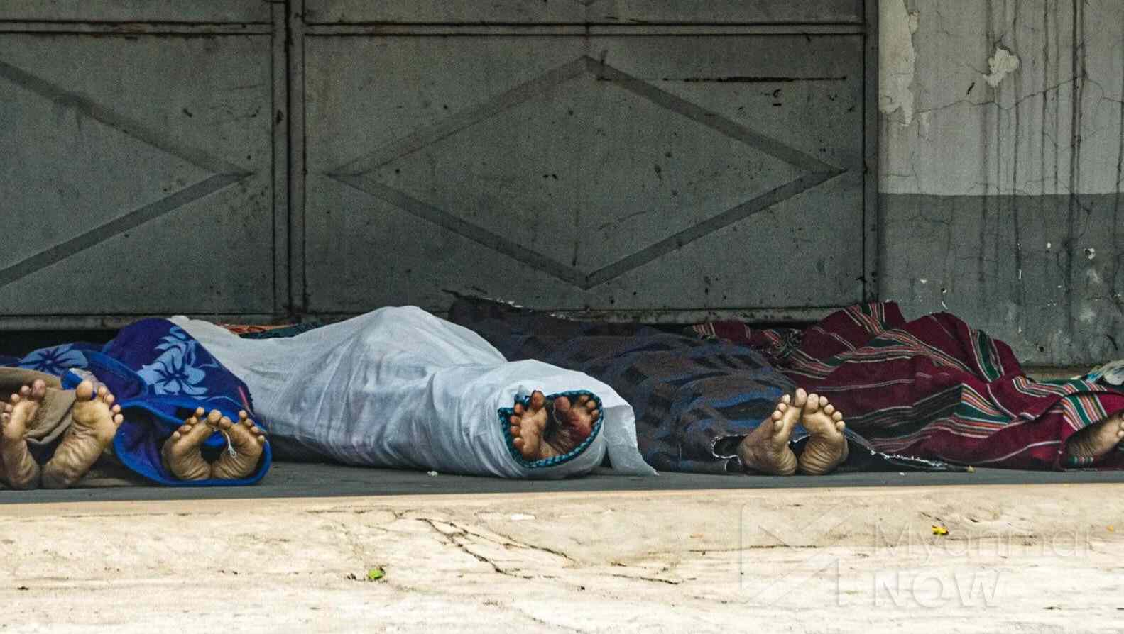 Jenazah korban Gempa 7,7 Magnitudo yang mengguncang Myanmar menumpuk di sejumlah krematorium di Mandalay, Myanmar, Senin (31/3/2025). Foto: (Kan Kaung/Myanmar Now)