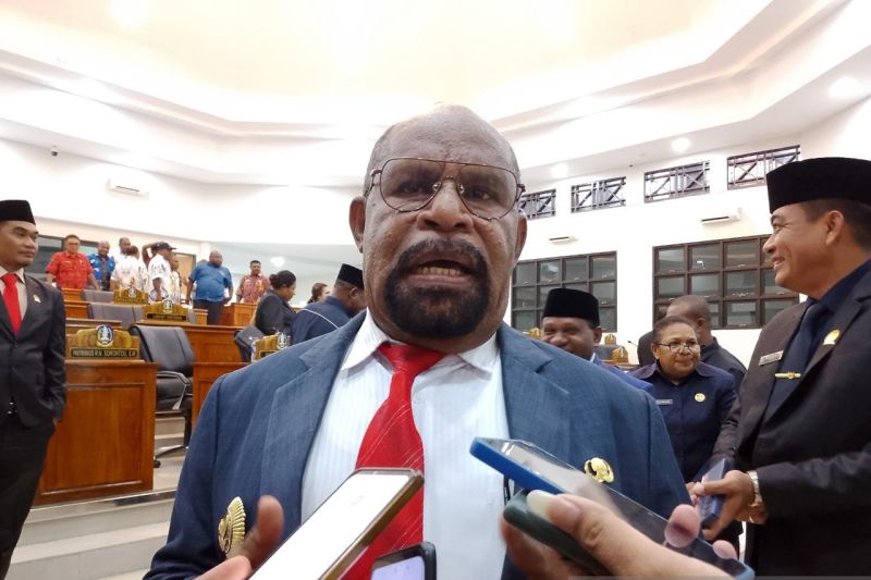 Bupati Jayapura Yunus Wonda. ANTARA/Agustina Estevani Janggo