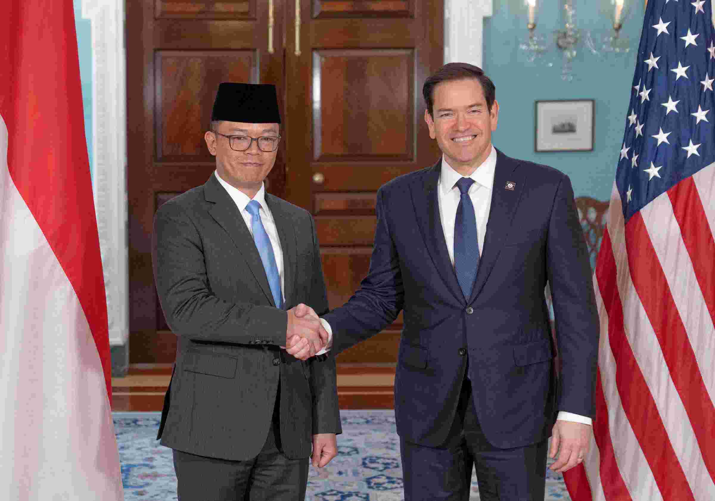 Menlu AS, Marco Rubio dan Menlu RI, Sugiono, bertemu di Washington DC, Rabu (16/4/2025) waktu setempat. Foto: X.com/SecRubio