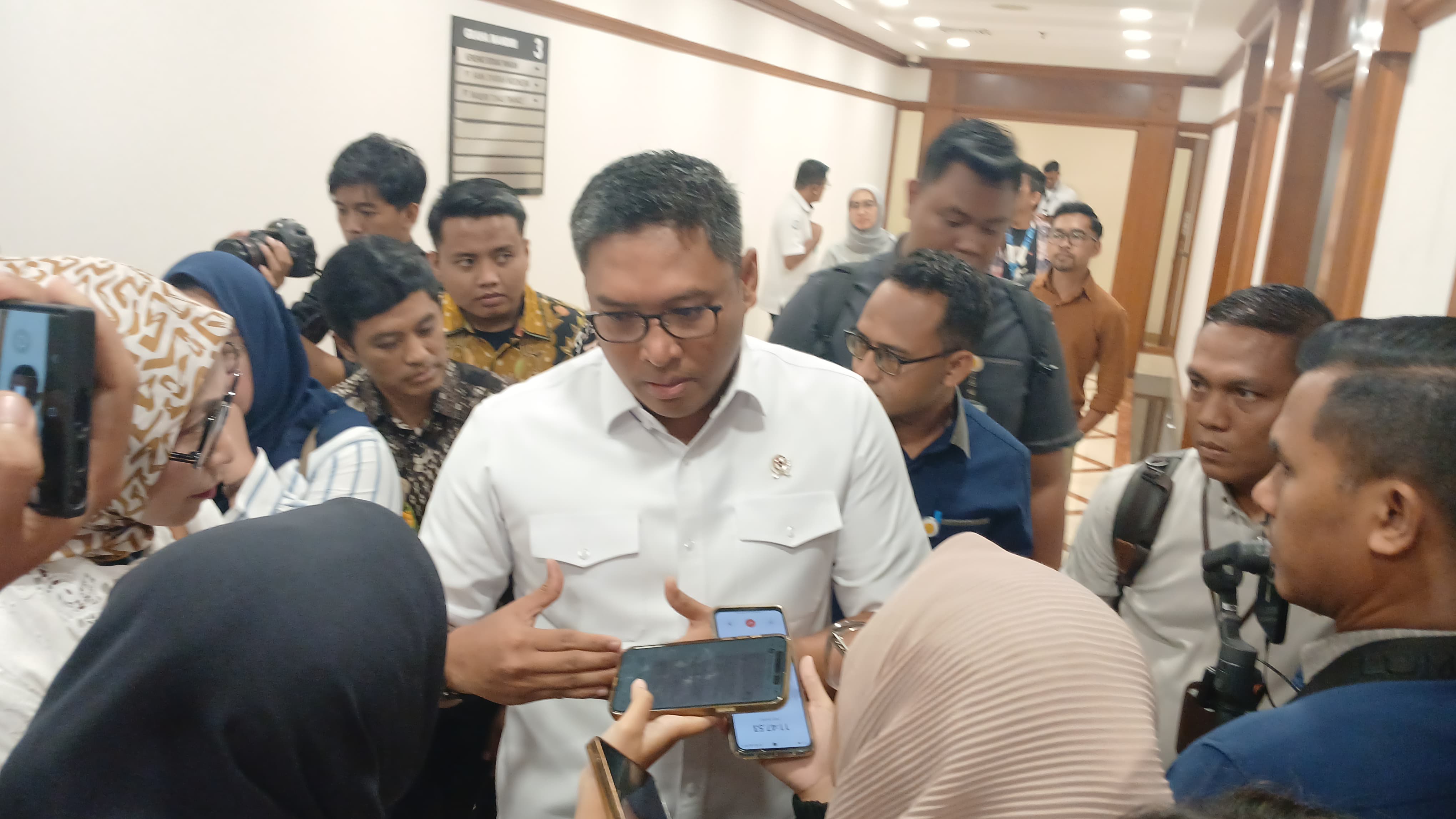 Wakil Menteri Pertanian, Sudaryono di kantor Kemenko Pangan, Jakarta, Selasa (22/4/2025). (Fakta.com/Muhammad Azka Syafrizal)