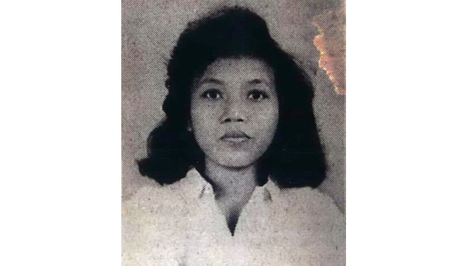 Foto Marsinah, aktivis buruh yang wafat pada Mei 1993 usai memotori mogok kerja di sebuah pabrik arloji di Sidoarjo. Sumber Foto: Wikipedia