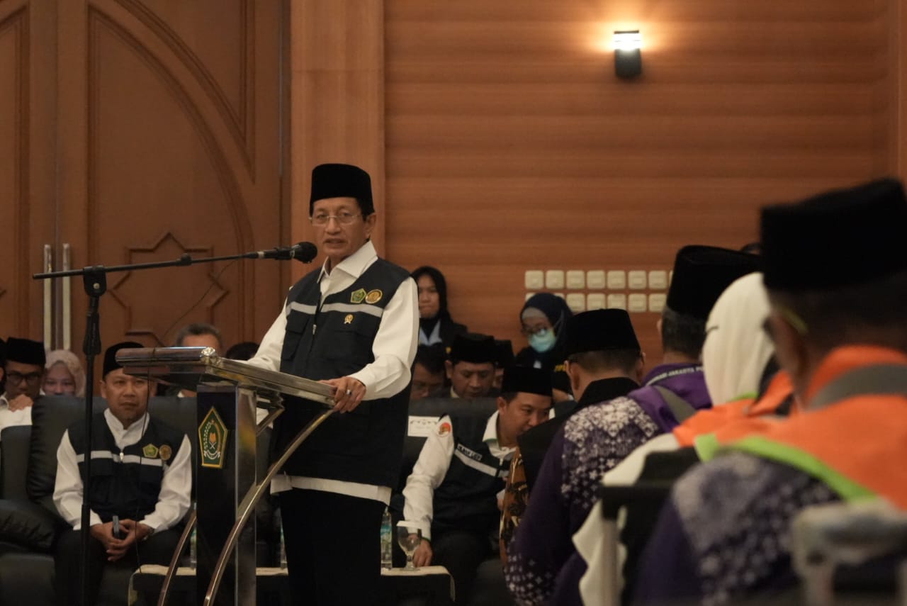 Tradisi pesantren mengajarkan kesantunan murid kepada kiai, kata Menag.
